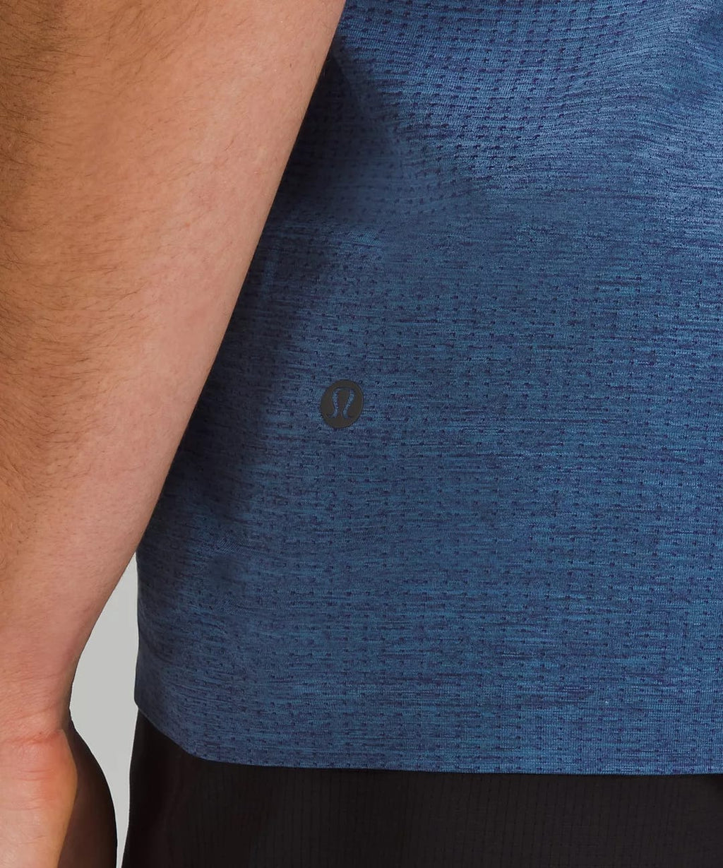 Metal vent tech polo