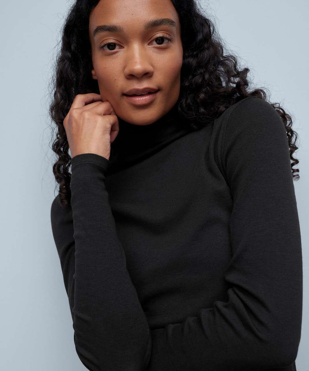 Ribbed wool-blend turtleneck