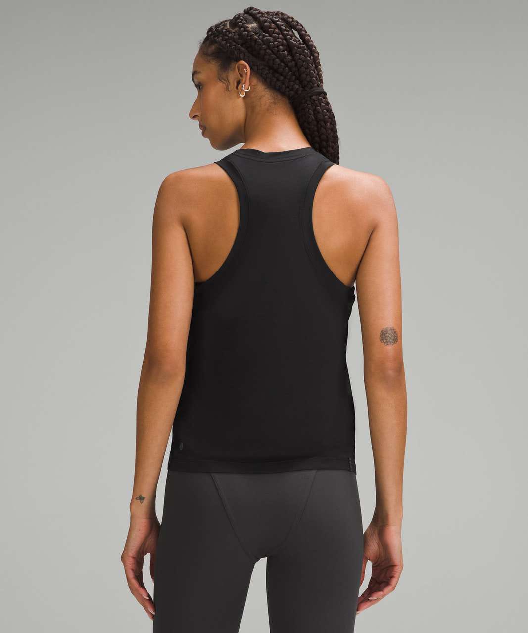 Ultralight hip-length tank top