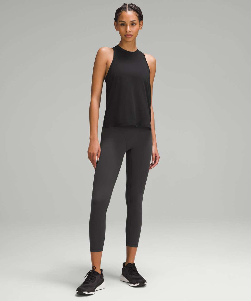 Ultralight hip-length tank top
