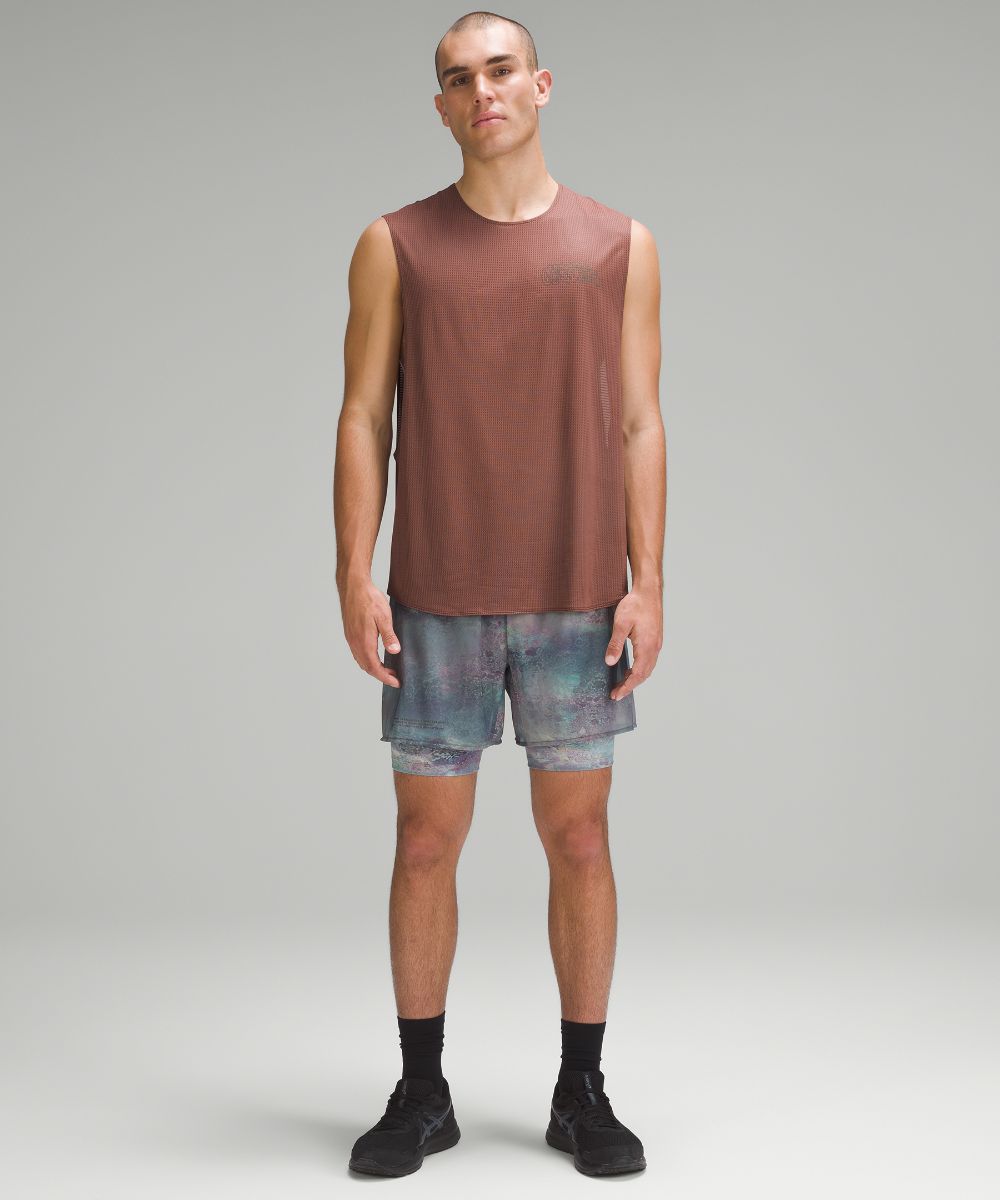 Lab grid mesh training tank graphic