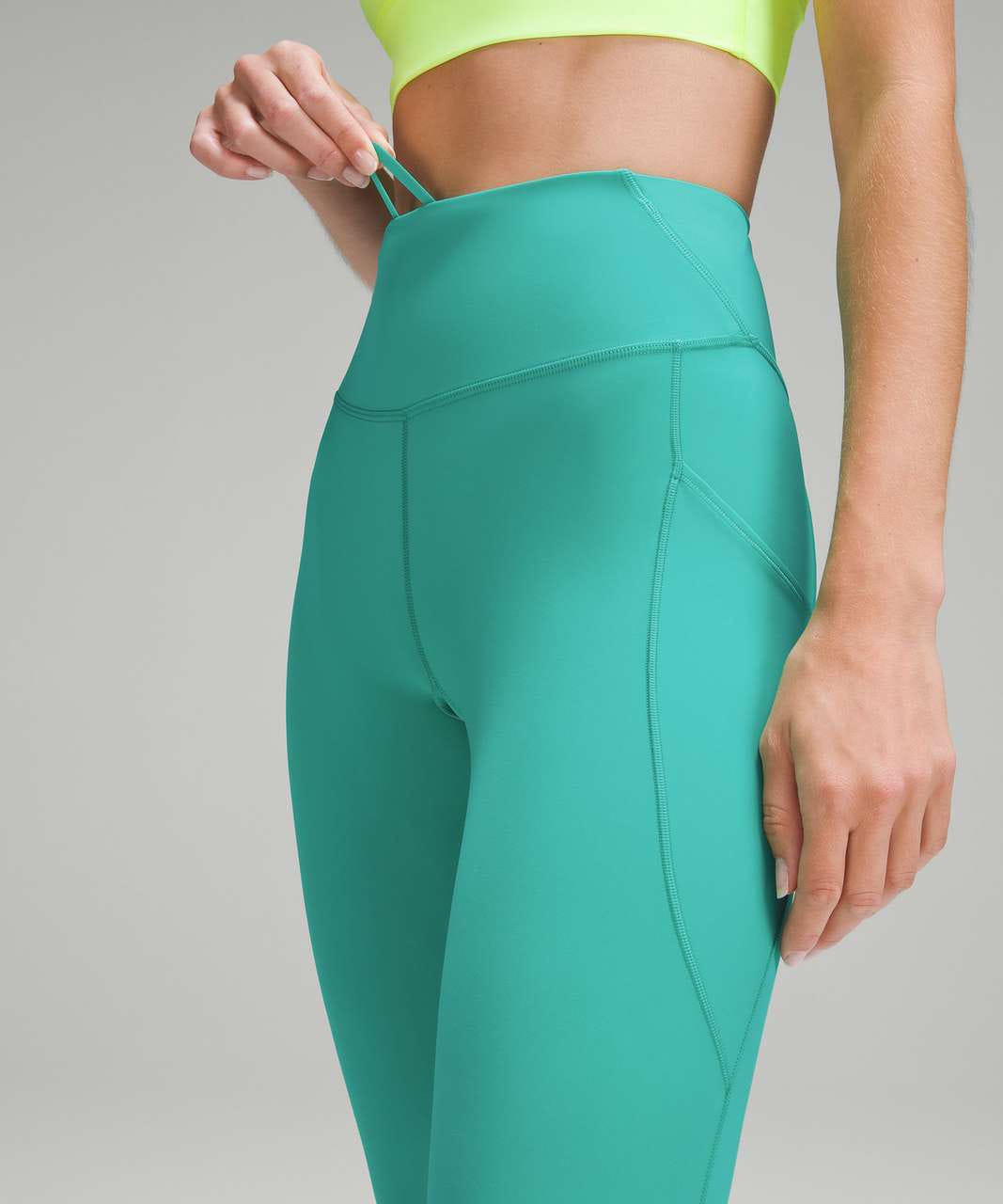 Fast and free hr tight w pockets
