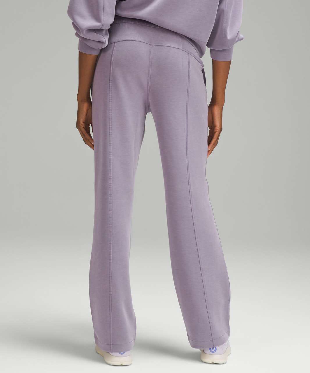 Softstreme hr straight leg pant regular