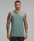 Fast and free singlet breathe